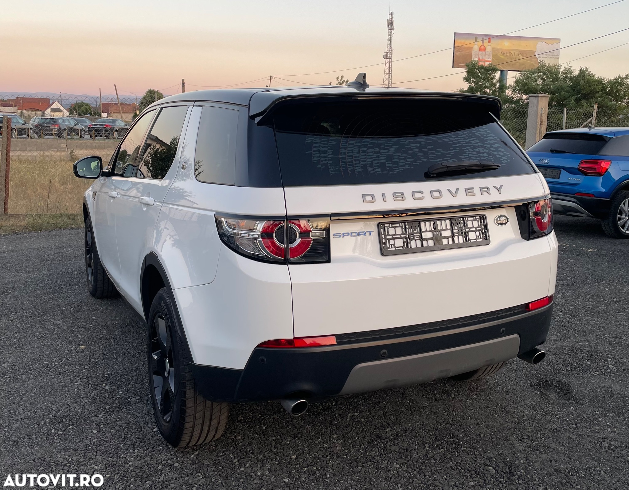 Land Rover Discovery Sport 2.0 l TD4 HSE - 4