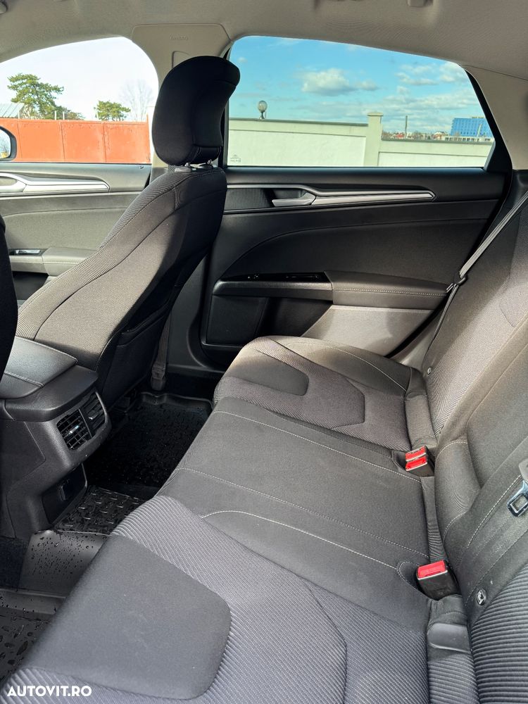 Ford Mondeo 2.0 TDCi Titanium - 8