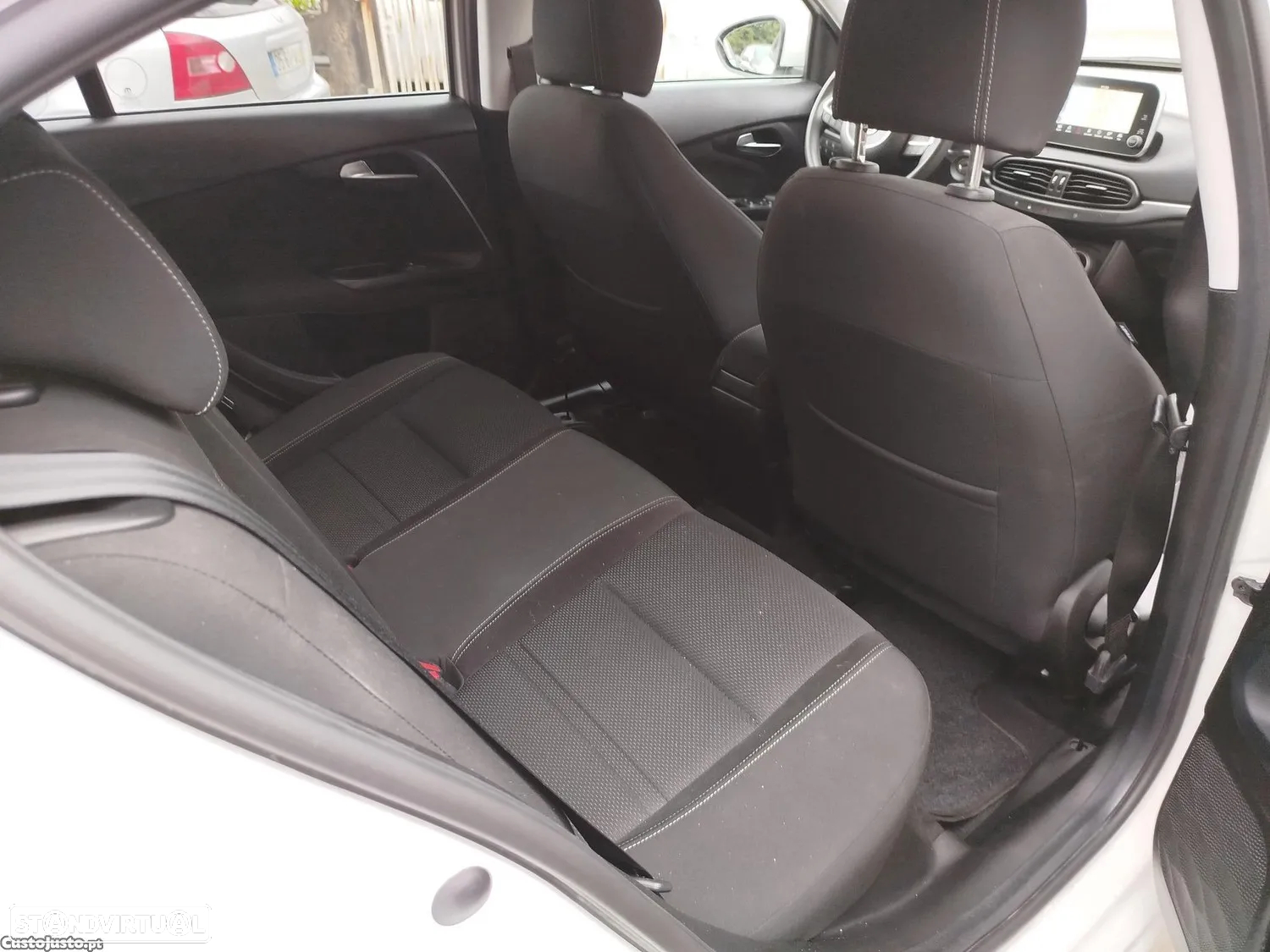 Fiat Tipo 1.3 M-Jet Lounge Tech J17 - 12