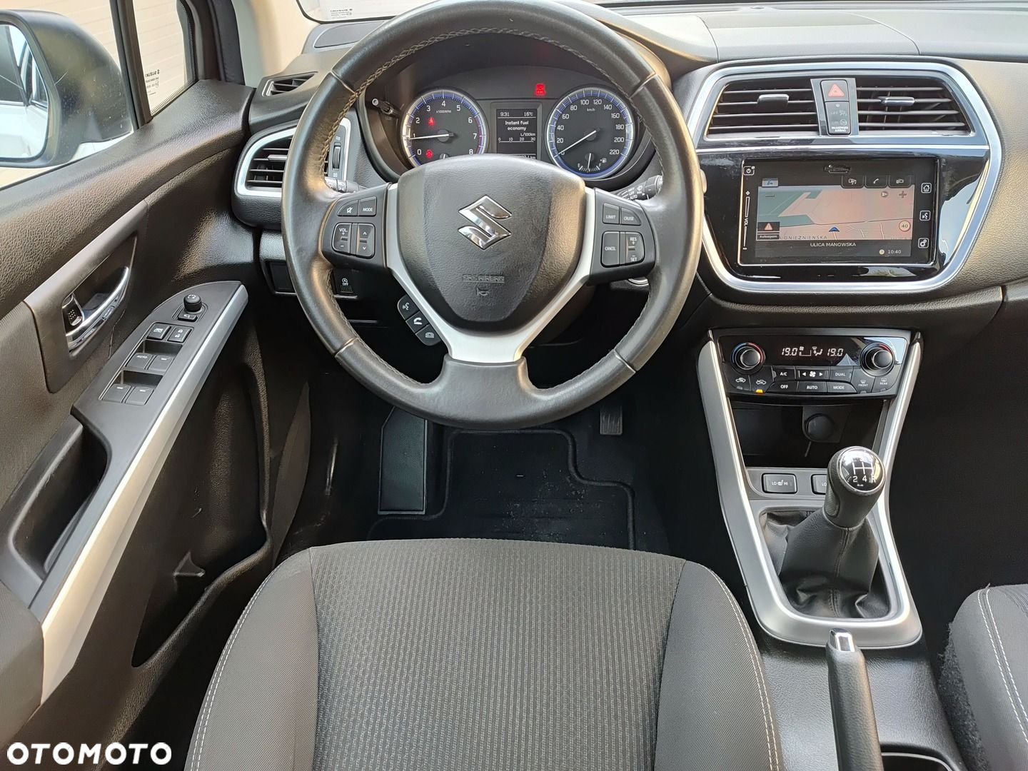 Suzuki SX4 S-Cross - 12