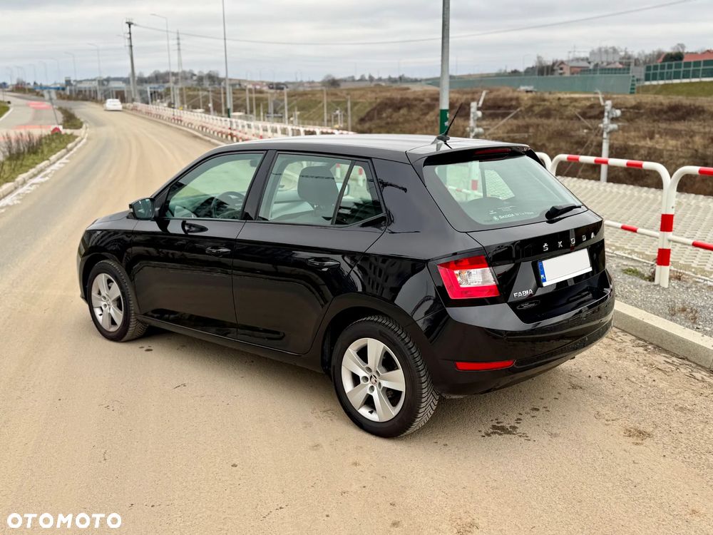 Skoda Fabia - 3
