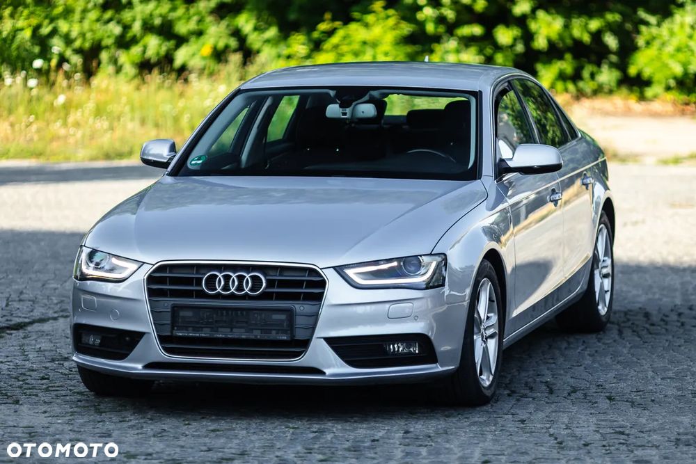 Audi A4 Limousine 2.0 TDI DPF Ambiente - 3