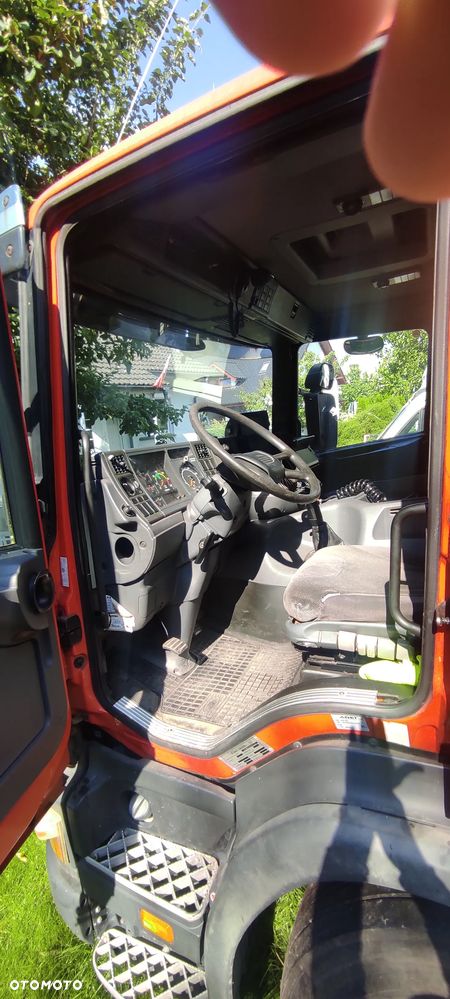 Scania 94D - 10