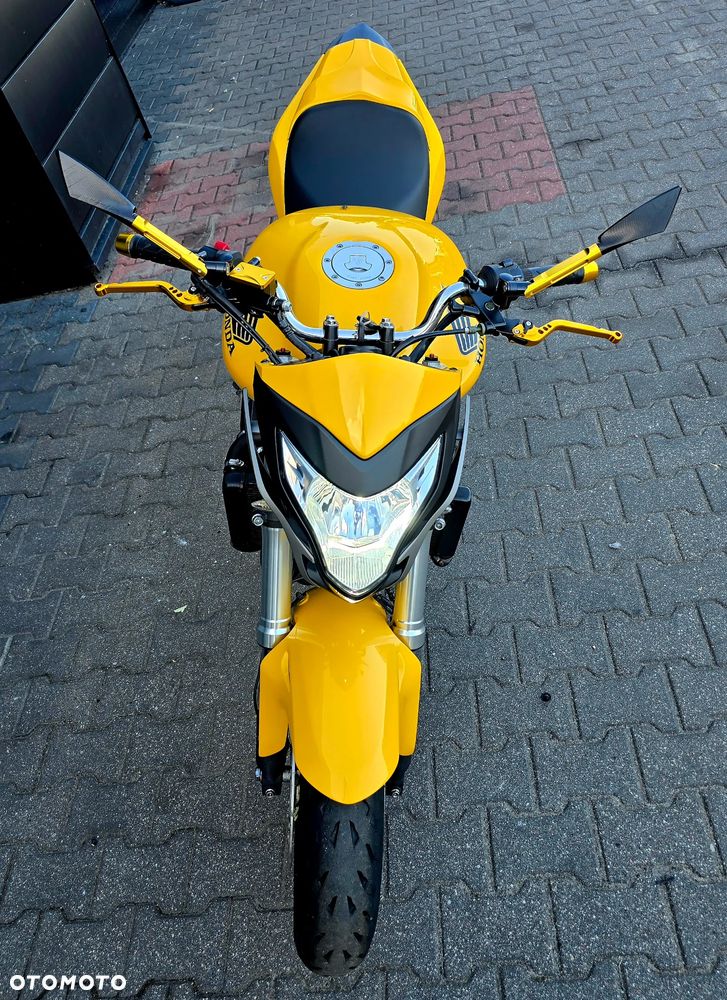 Honda Hornet - 14