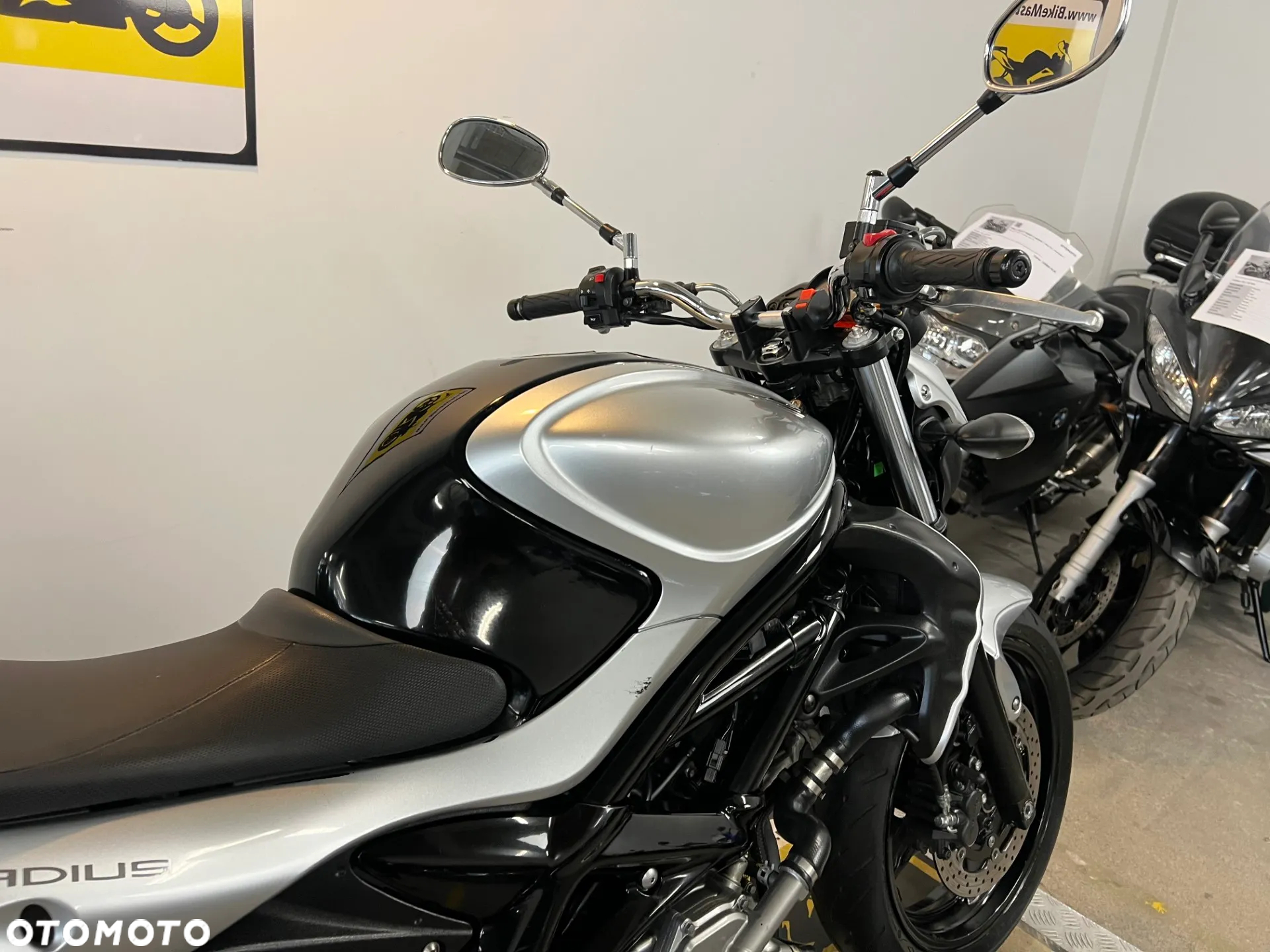 Suzuki Gladius - 15
