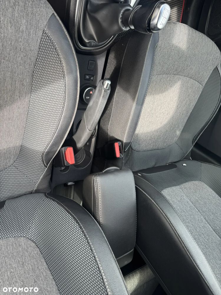 Renault Captur 1.2 Energy TCe XMOD - 24