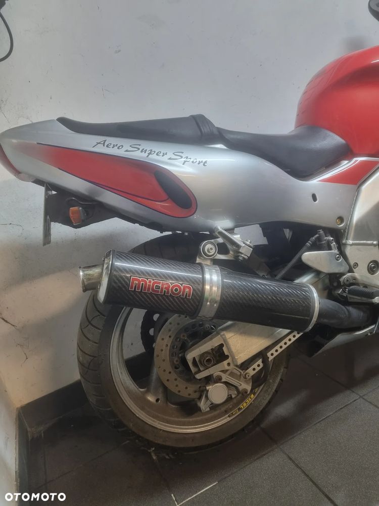 Yamaha Thunderace - 4