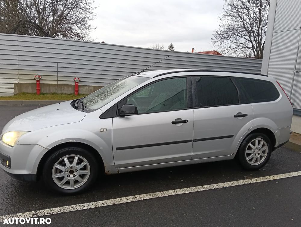 Ford Focus Wagon 1.6i Comfort - 4