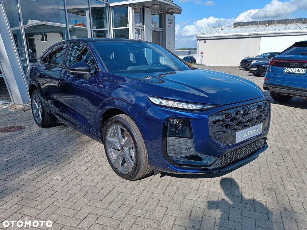 Audi Q3 Sportback - 11