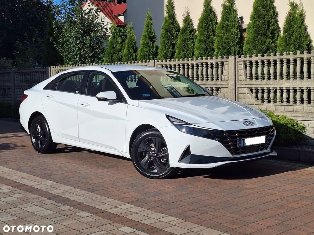 Hyundai Elantra 1.6 Smart - 17