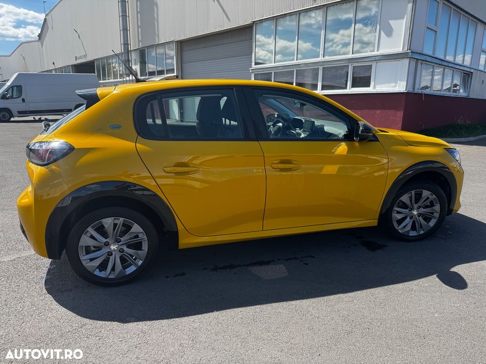 Peugeot 208 e-208 100 kW Allure - 11