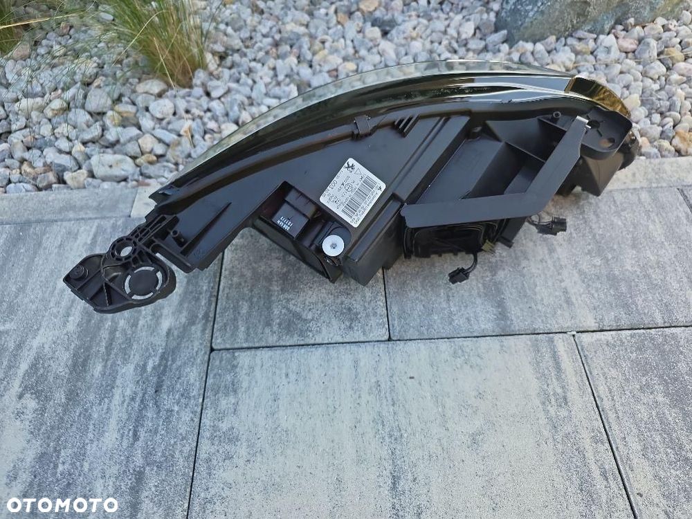 PEUGEOT 308 T9 LIFT Lampa lewa przód Full Led Technology 1618000380-00 - 9