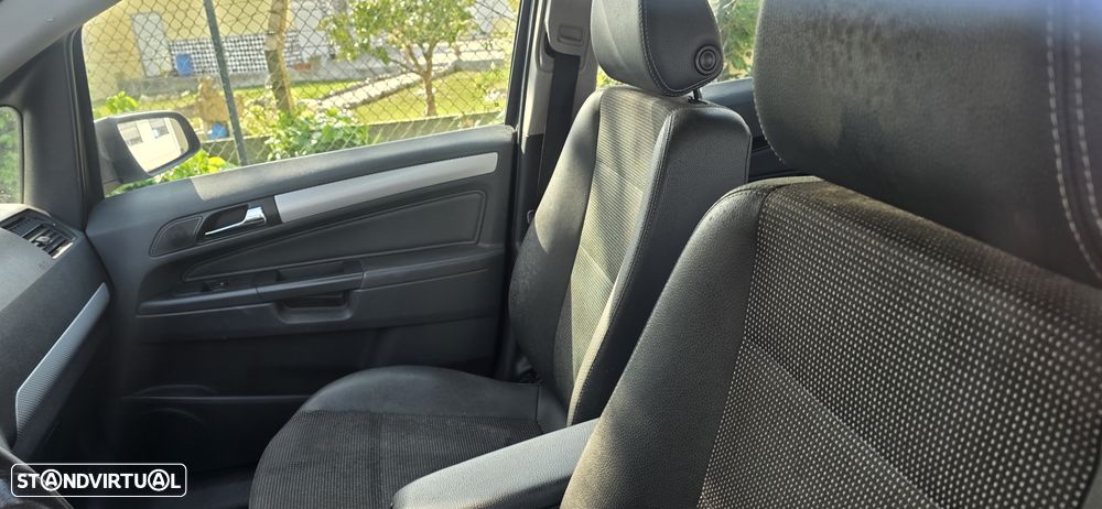 Opel Zafira 1.9 CDTI Cosmo Auto. - 3