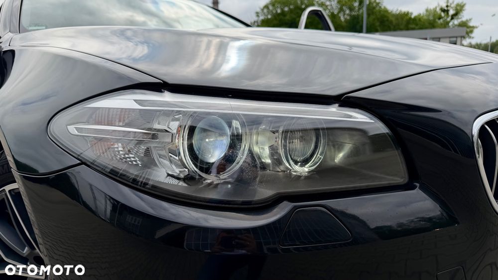 BMW Seria 5 530d xDrive Sport-Aut - 34
