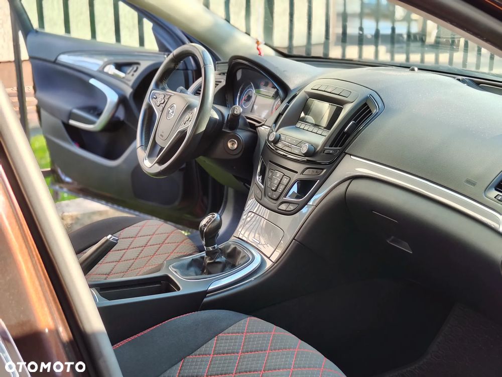 Opel Insignia 1.8 - 8