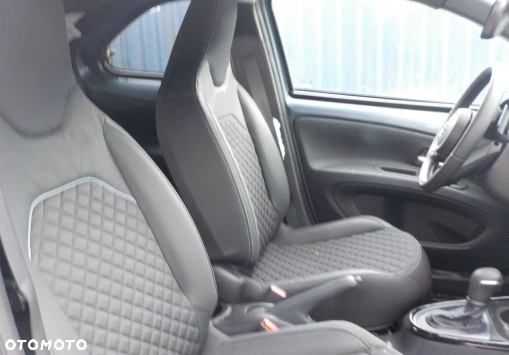 Toyota Aygo X - 17
