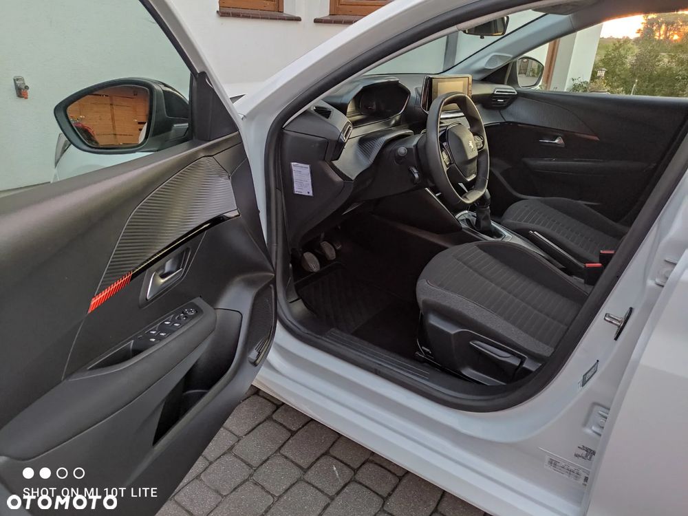 Peugeot 208 1.2 PureTech Style S&S - 10