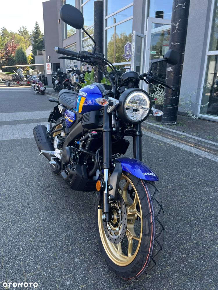Yamaha XSR - 8