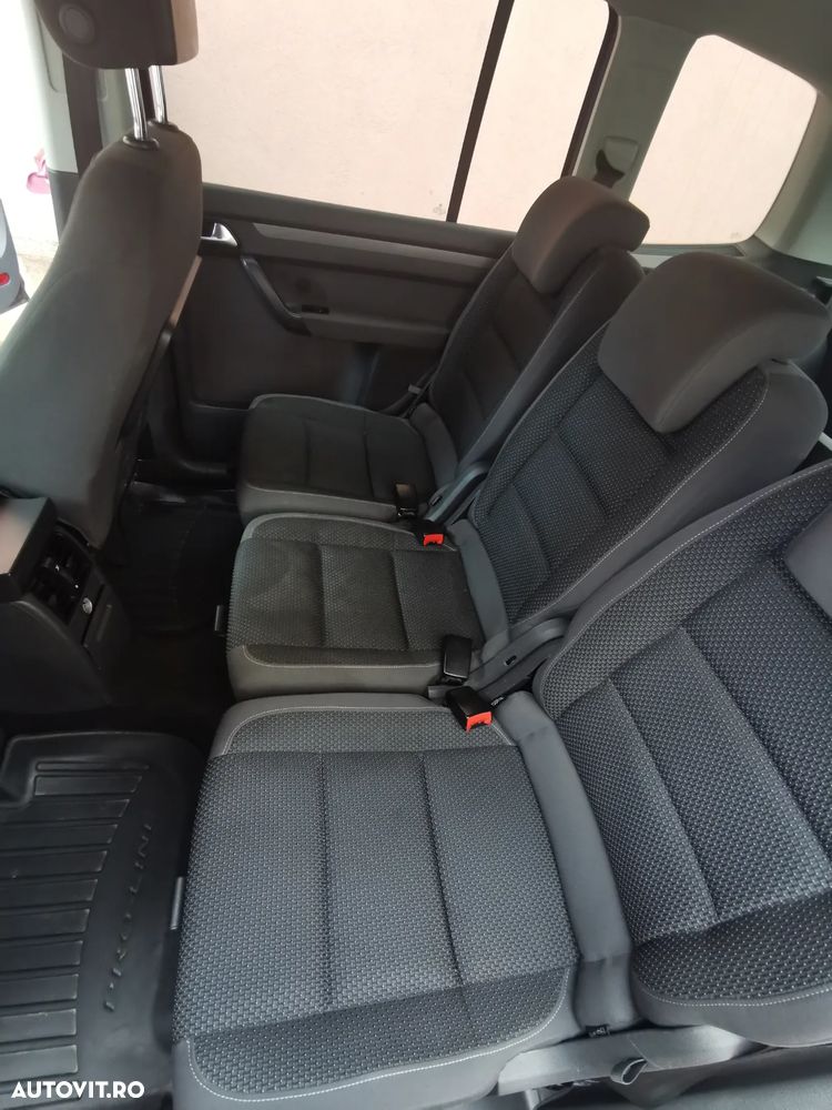 Volkswagen Touran 2.0 TDI BlueMotion Technology Highline - 12