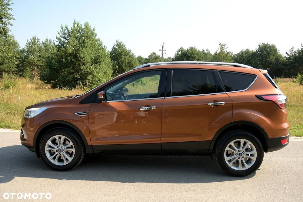 Ford Kuga 2.0 TDCi 2x4 Titanium - 36