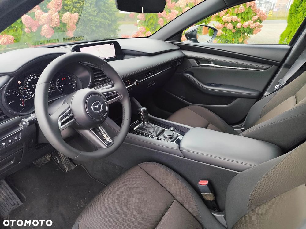 Mazda 3 2.0 mHEV Hikari - 10