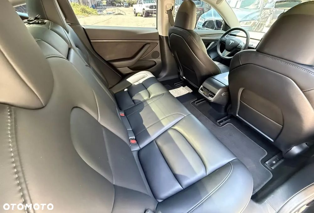 Tesla Model 3 Langstreckenbatterie Allradantrieb Dual Motor Performance - 10