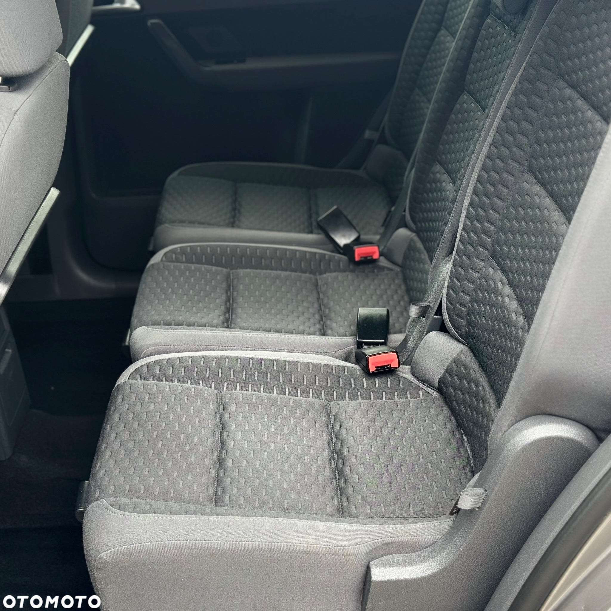 Volkswagen Touran - 22