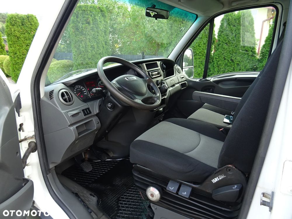 Iveco 35S13 Wywrotka Doka 124tys km Hak Super Stan - 19