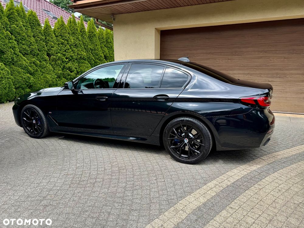 BMW Seria 5 520d xDrive MHEV Sport - 3