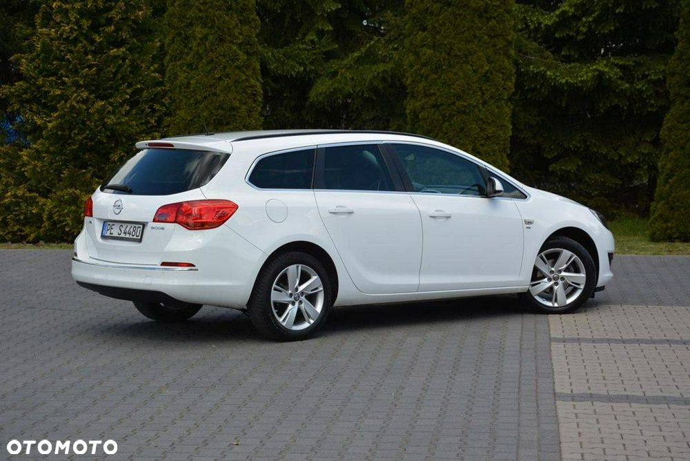 Opel Astra 1.4 Turbo Cosmo - 12