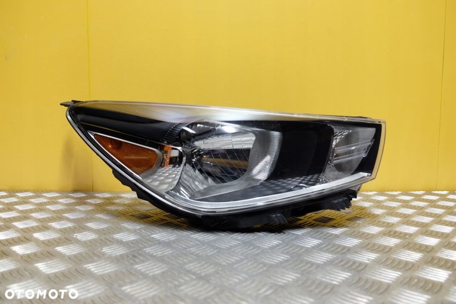 KIA RIO 2018-2020 REFLEKTOR LAMPA PRZÓD PRAWA USA - 1