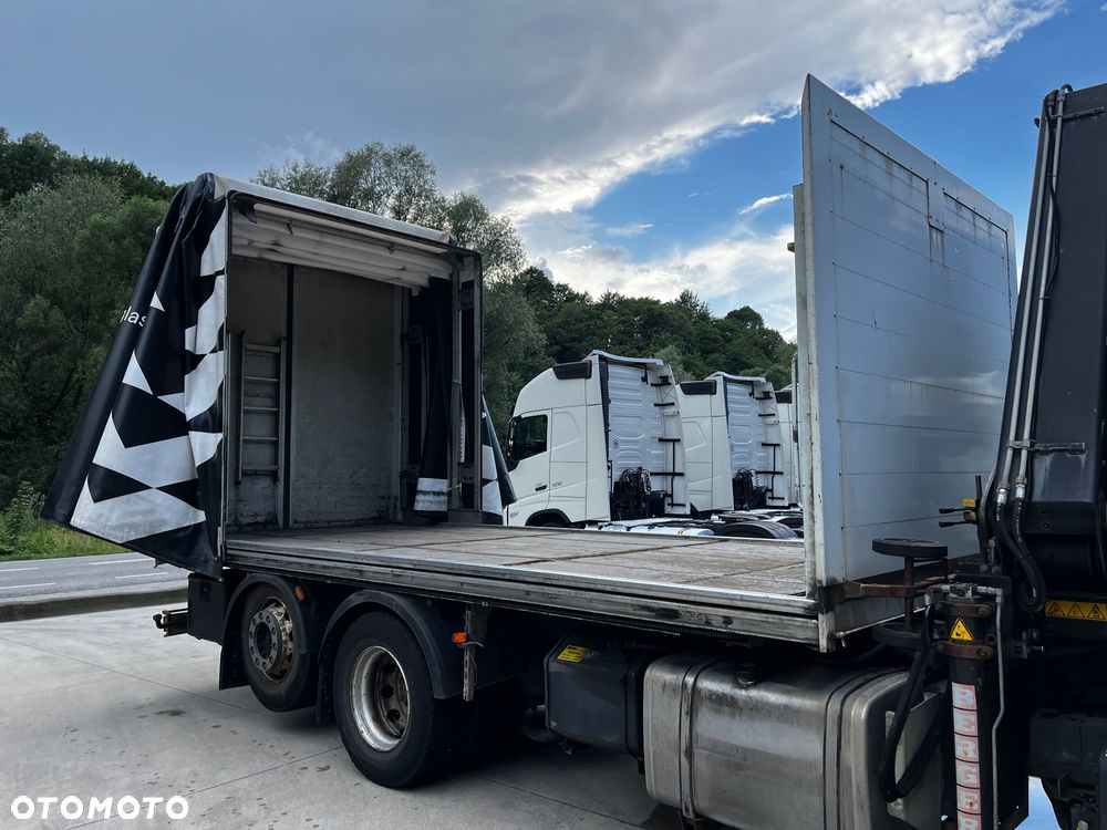 Iveco Stralis 360 // HIAB 144 E4 HIDUO + Radio // Zabudowa 6m // Oś podnoszona - 14