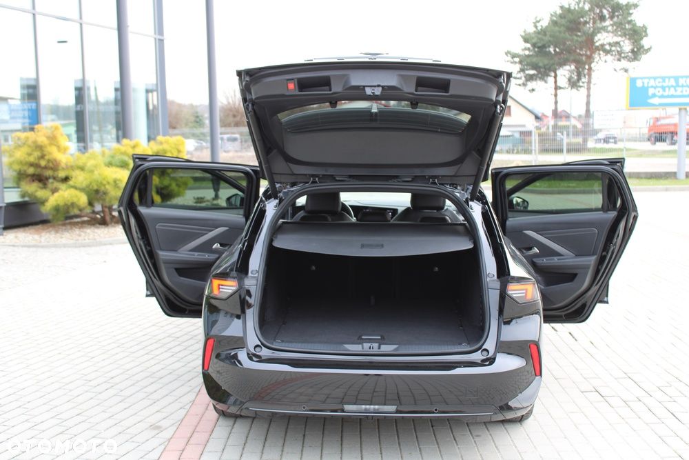 Opel Astra 1.2 Turbo Automatik GS - 18