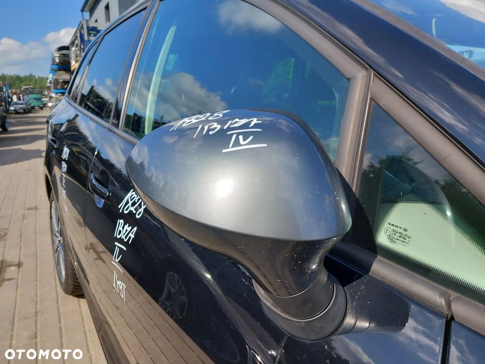 SEAT IBIZA IV LUSTERKO PRAWE PRZEDNIE PRAWY PRZÓD - 1