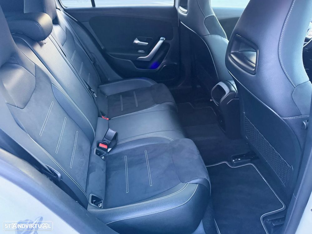 Mercedes-Benz A 250 e AMG Line - 10