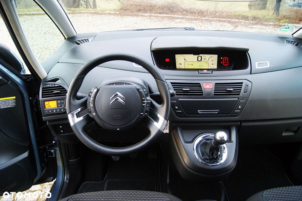 Citroën C4 Picasso - 25