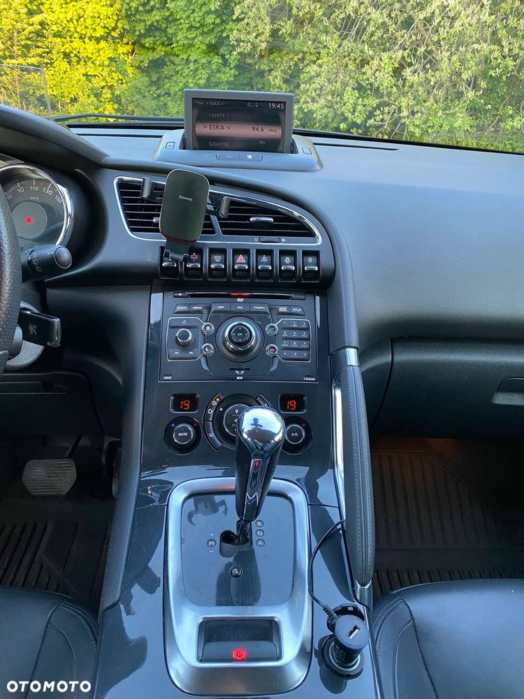 Peugeot 3008 1.6 HDi Premium - 10