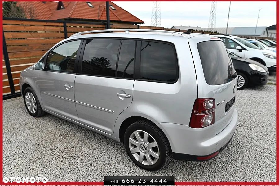 Volkswagen Touran 2.0 TDI DPF DSG Goal - 10