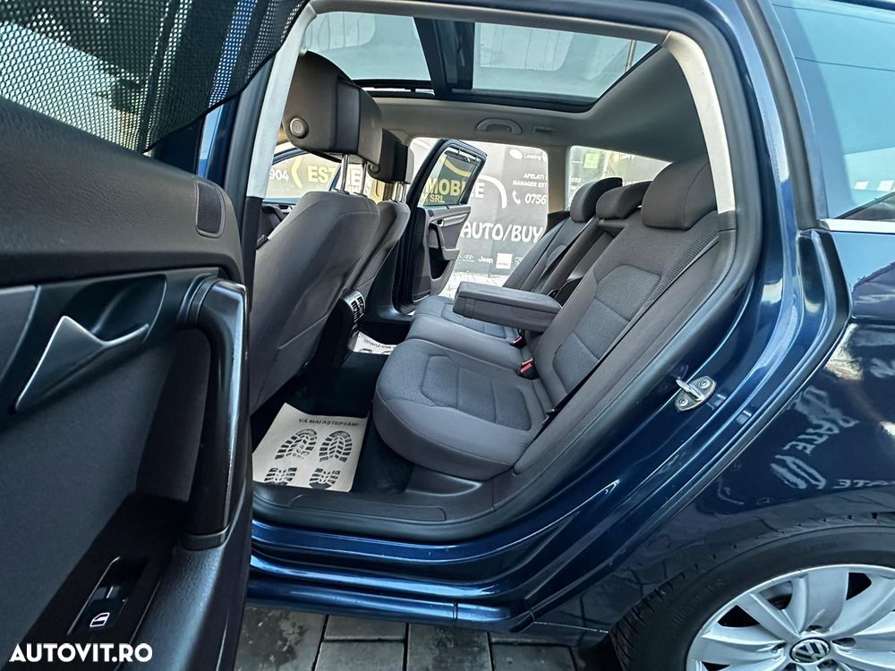 Volkswagen Passat - 8