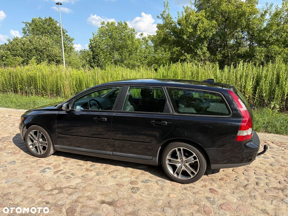 Volvo V50 2.0 Momentum - 4