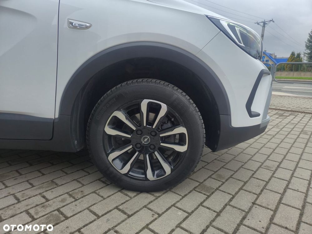 Opel Crossland 1.2 T Elegance - 11