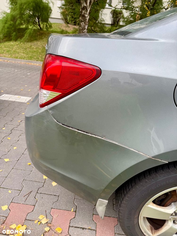 Chevrolet Cruze 1.6 - 9