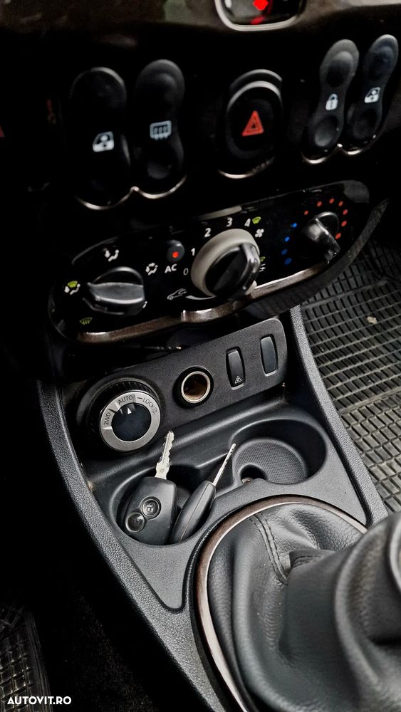 Dacia Duster dCi 110 FAP 4x4 Destination - 8