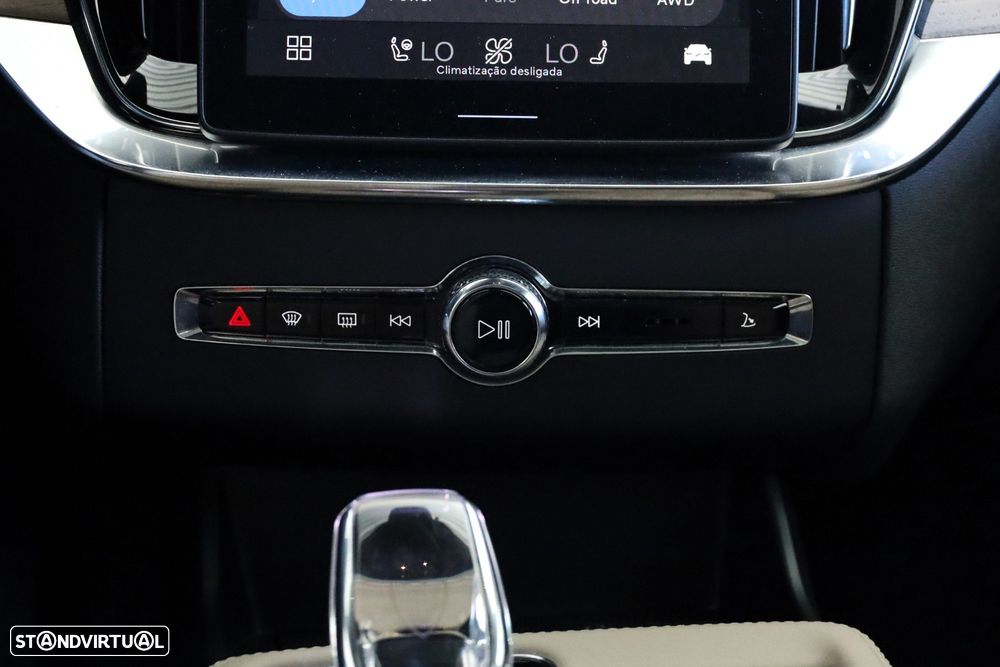 Volvo XC 90 2.0 T8 PHEV Plus Dark AWD - 38