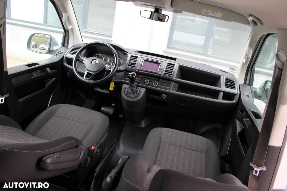 Volkswagen Caravelle - 10