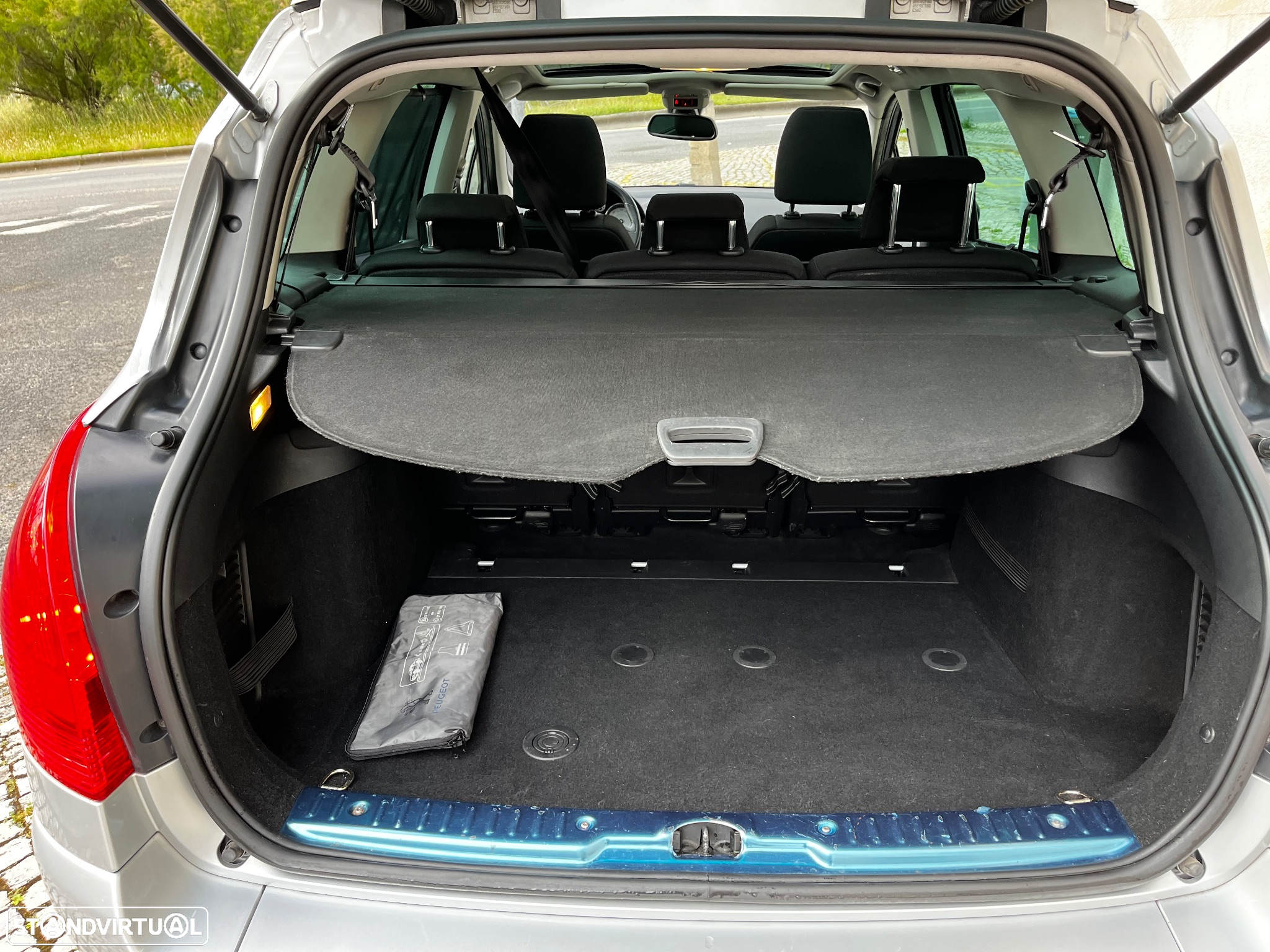 Peugeot 308 SW 1.6 e-HDi Allure CVM6 - 9