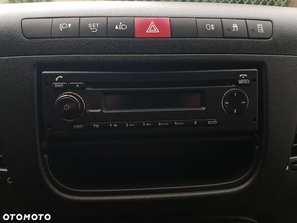 Iveco 70C18 WYWROTKA 3 STRONNA KIPER 3,60x2,2 BLIŹNIAKI 7 TON KLIMA HAK MANUAL 6-BIEGÓW - 34