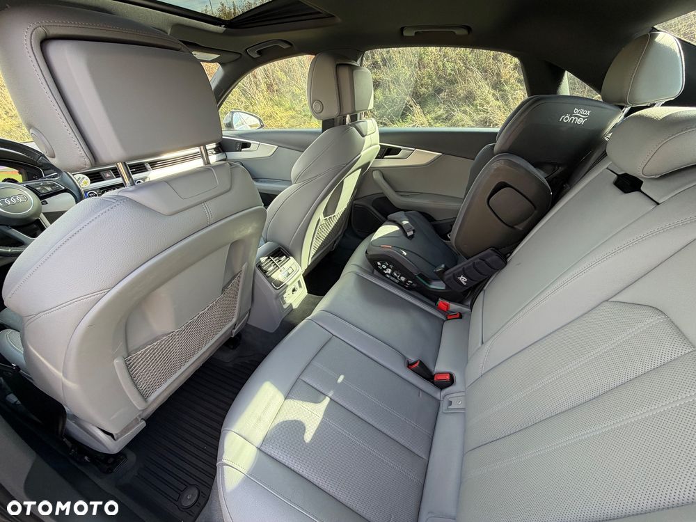 Audi A4 Limousine 40 TFSI S tronic S line - 37