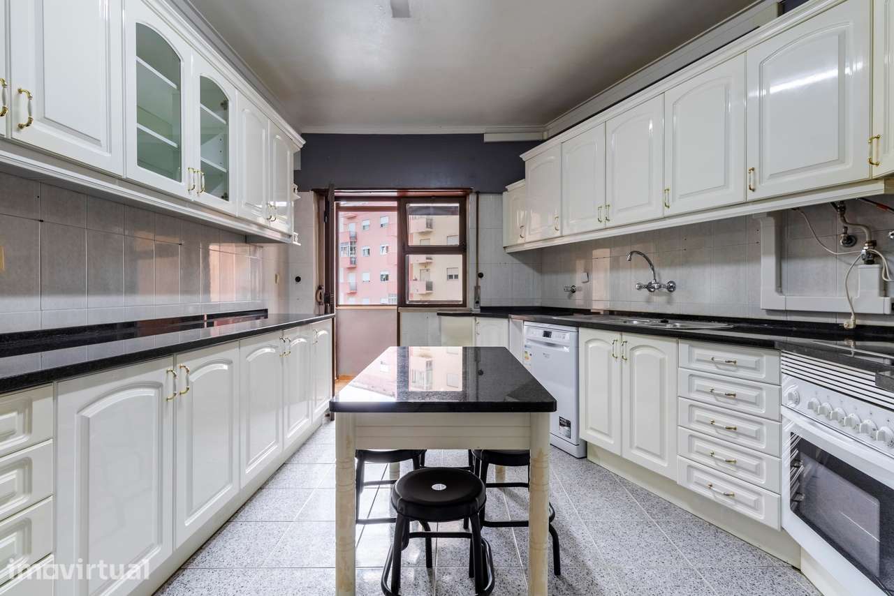 Apartamento T3 c/ 4 Marquises e 2 Wc's no Cacém, Sintra - Grande imagem: 5/56