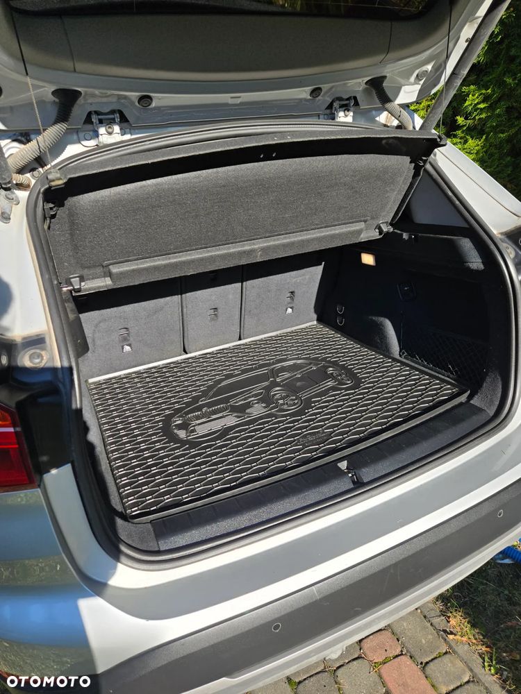 BMW X1 sDrive16d - 9